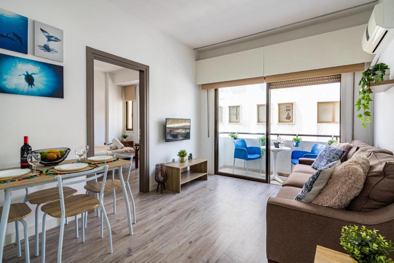 Eleni'S 1-Br Apt In Larnaca Center Exterior photo